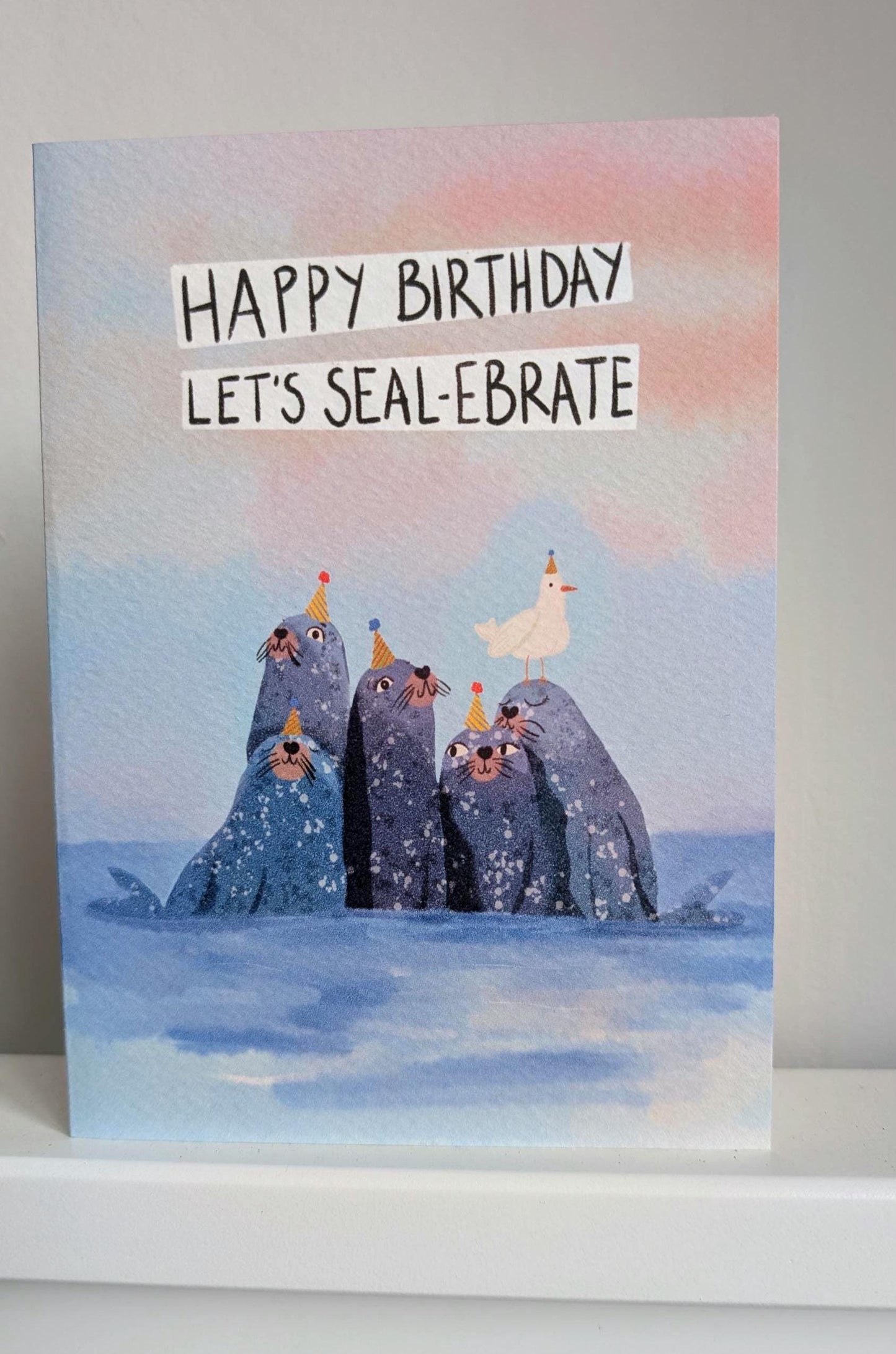 Party Seals Birthday Card: Illustrated Animal Lover Card