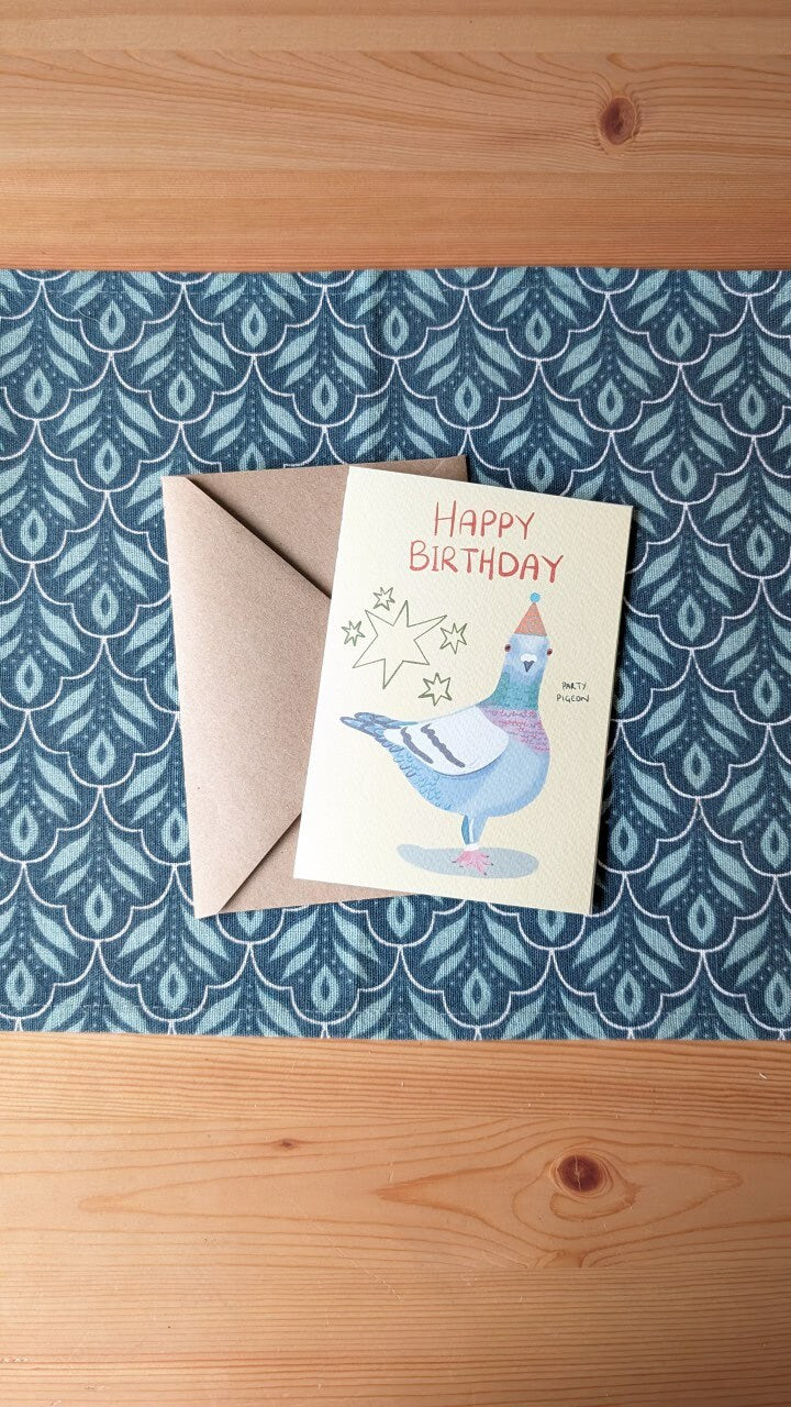 Illustrated Party Pigeon Birthday Card: Bird Lover Gift