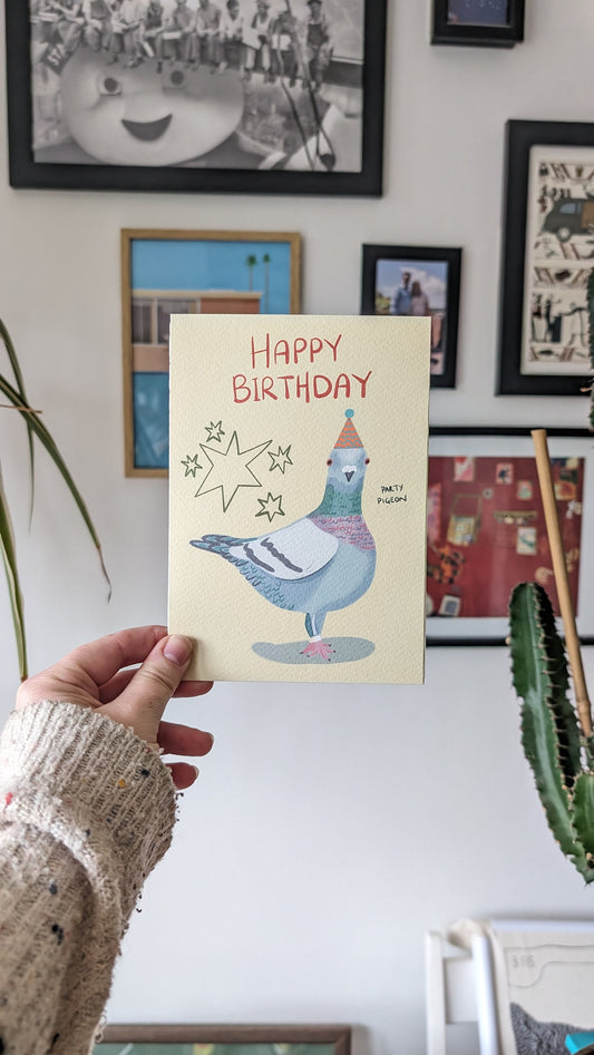 Illustrated Party Pigeon Birthday Card: Bird Lover Gift