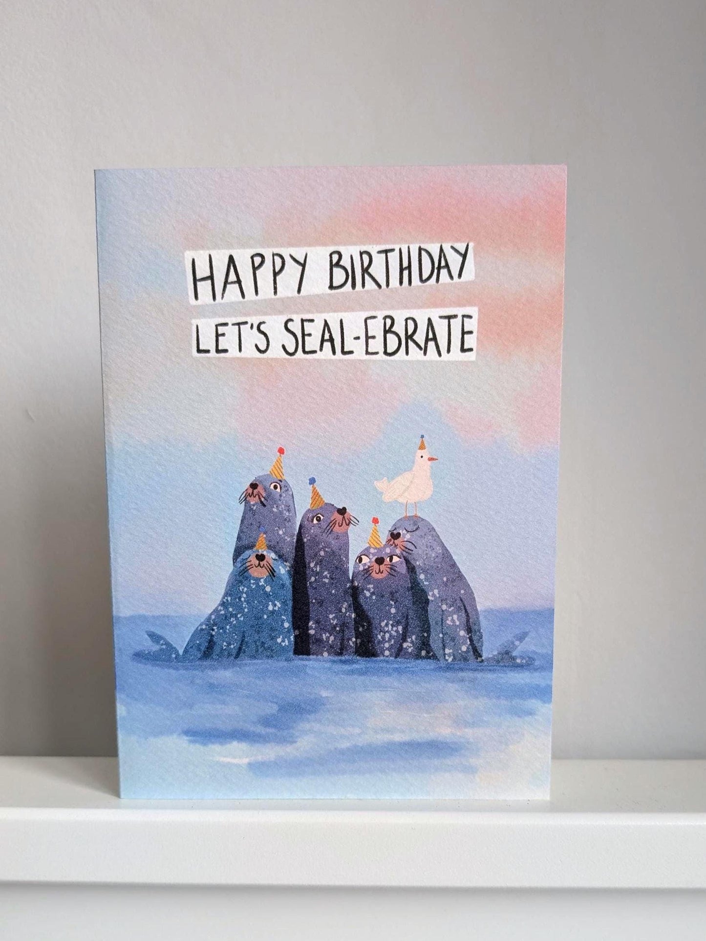 Party Seals Birthday Card: Illustrated Animal Lover Card